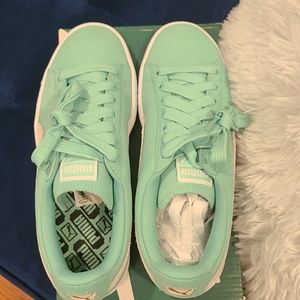 Puma sneakers